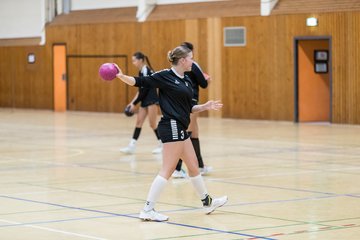Bild 36 - wBJ TSV Ellerau - HSG Schue/We/Re : Ergebnis: 23:15